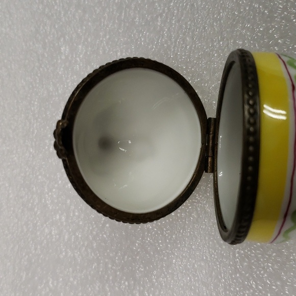 Limoges France Peint Main PV Pear Shaped Porcelain Trinket Box - Picture 7 of 9